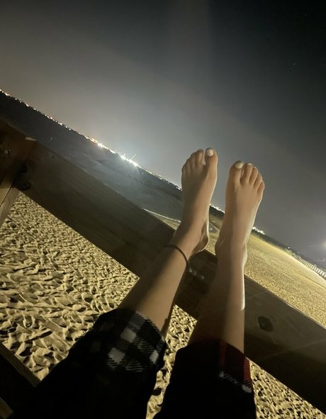Обнаженная фотография утечки OnlyFans от Ohstrawburry