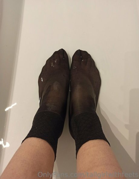 Nahá fotka uniklých OnlyFans od Tallgirlwithfeets