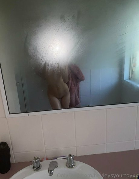 Hayleysyourtoyxx OnlyFans