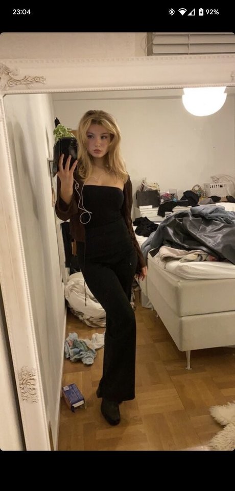 Naken läckt OnlyFans-bild av Siri54