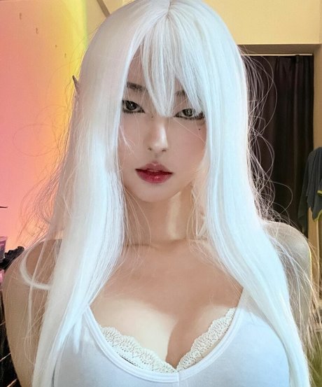 Naakte gelekte OnlyFans-foto van Daturakisses