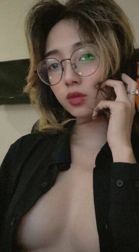 Mercury Nguyen OnlyFans