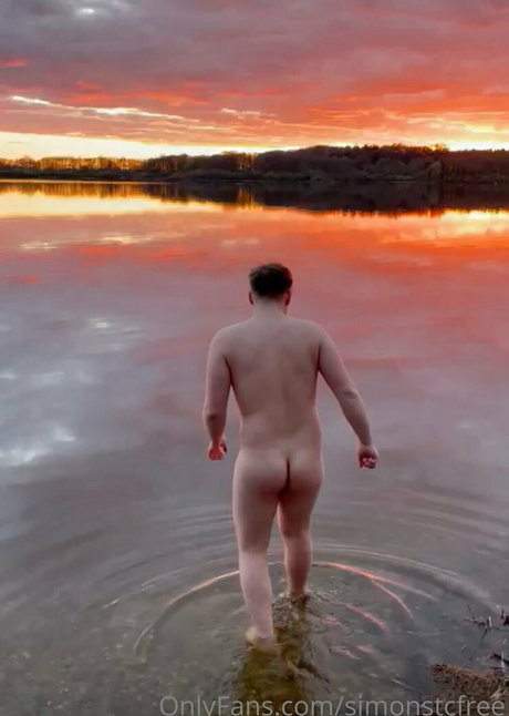 Nahá fotka uniklých OnlyFans od Simonstcfree