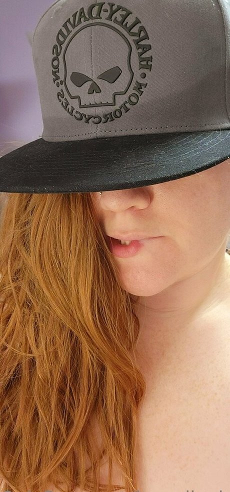 Photo nue de fuite OnlyFans de Lilgingermama
