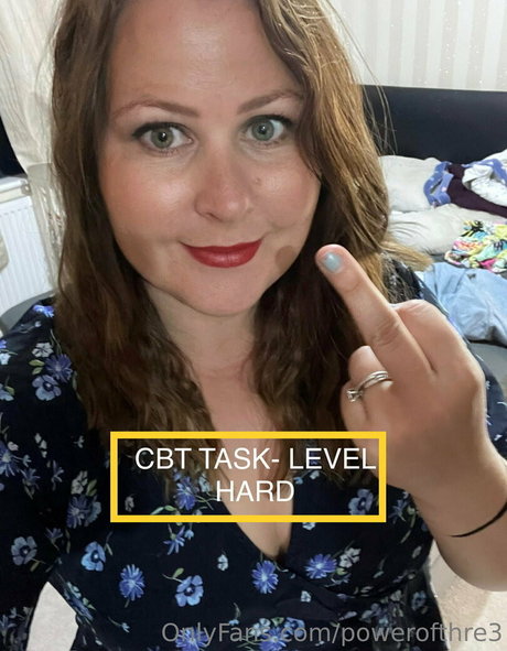 Naken lekkede OnlyFans-bilde av Powerofthre3