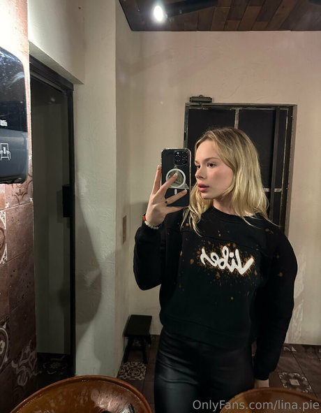 Nøgent lækket OnlyFans-billede af Linapie