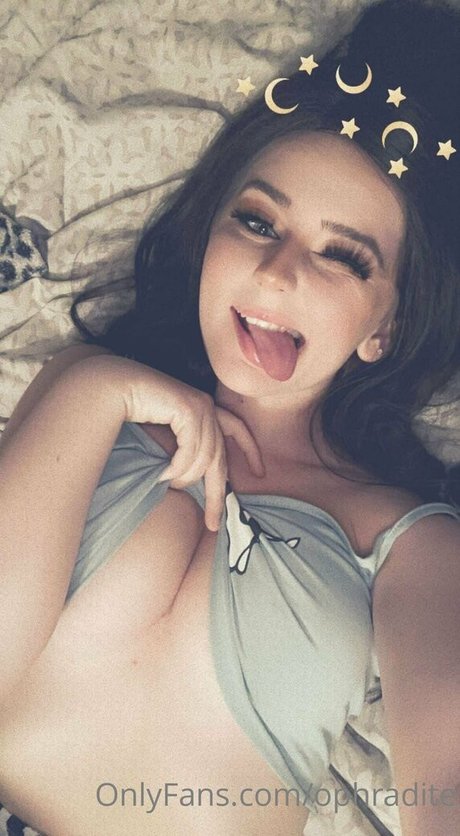 Nagie wyciekłe zdjęcie OnlyFans od Ophradite
