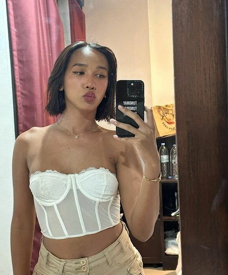 Foto nua vazada do OnlyFans de Ladyboy May Thanya