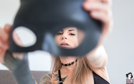 Alaston vuotanut OnlyFans-kuva Mandeelou