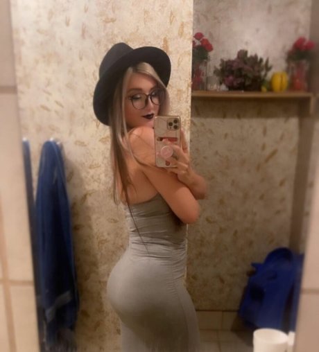 Naken läckt OnlyFans-bild av Eveuh