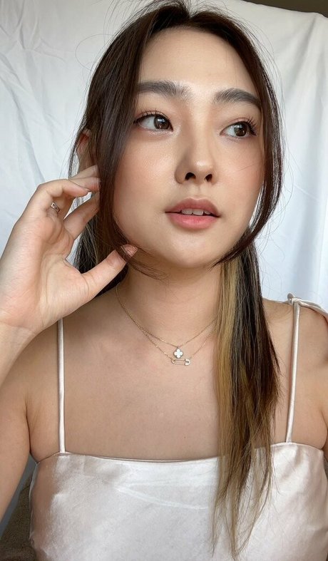 Nahá fotka uniklých OnlyFans od Esblee