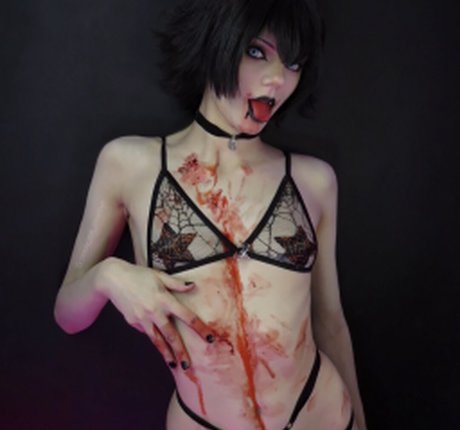 Nahá fotka uniklých OnlyFans od Scaredy Cat Cosplays