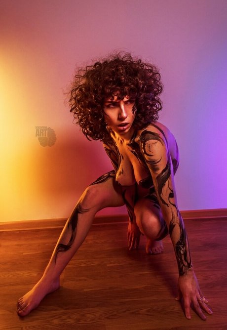 Curlywiktoria