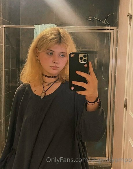 Angelixvampp  nude leaked OnlyFans photo