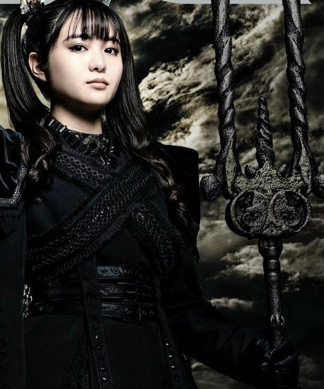 Naken läckt OnlyFans-bild av Babymetal