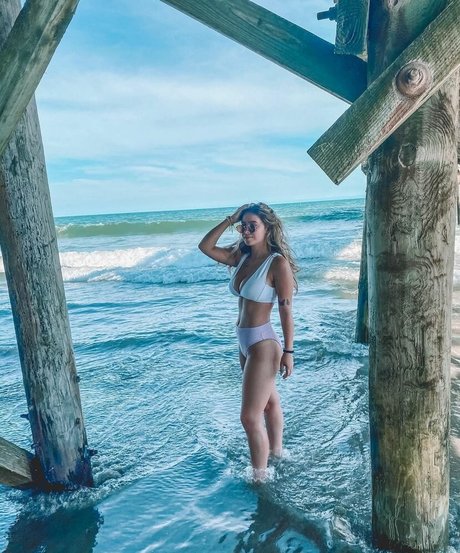 Обнаженная фотография утечки OnlyFans от Caitlin Betterly