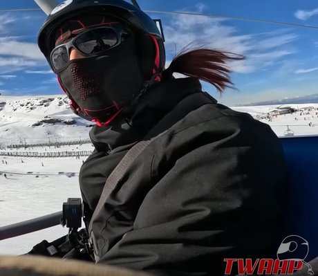 Naken läckt OnlyFans-bild av Twowheelsandaponytail