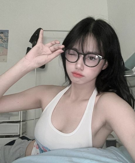 Alasti lekkinud OnlyFans-i pilt Yourpeaches