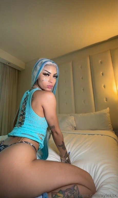 Alaston vuotanut OnlyFans-kuva Ayleks