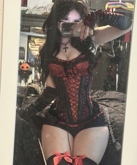 Naken lekkede OnlyFans-bilde av Butteronapoptart69