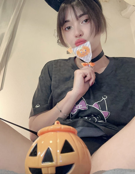 Naken läckt OnlyFans-bild av Misaki Sai