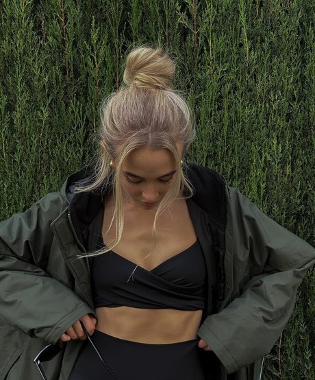 Nicola Hughes