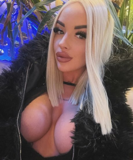 Alasti lekkinud OnlyFans-i pilt Myway7