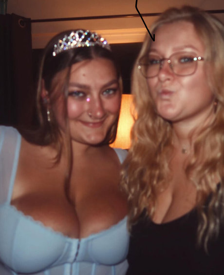 Nøgent lækket OnlyFans-billede af Audrey M