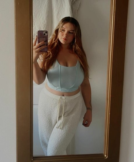 Foto desnuda filtrada de OnlyFans de Shannon
