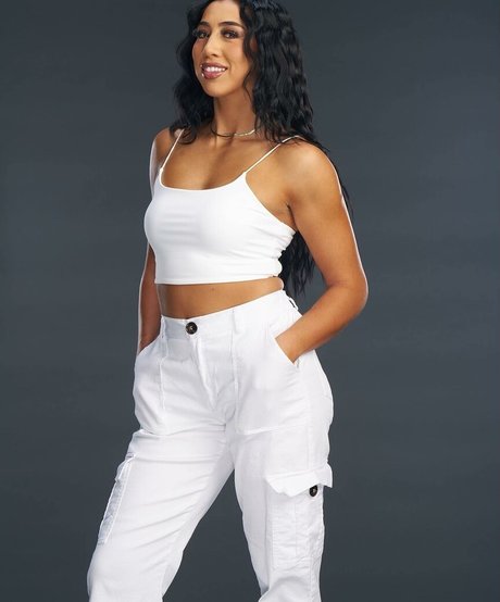 Indi Hartwell