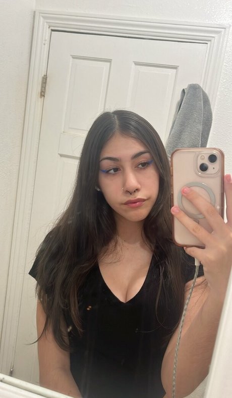 Foto nua vazada do OnlyFans de Alldaypariss