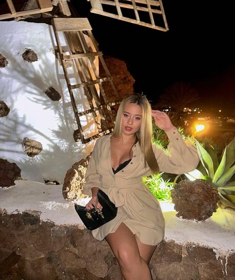 Aricedress OnlyFans