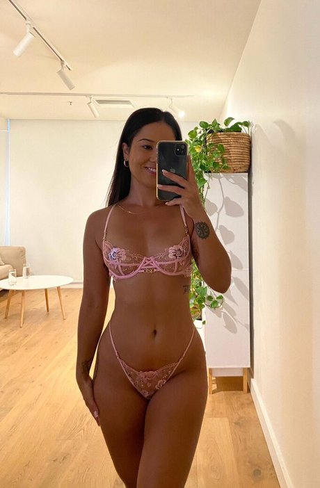 Nahá fotka uniklých OnlyFans od Maya Faye
