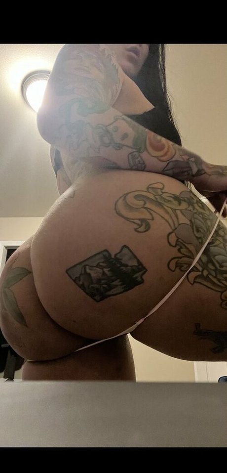 Naken lekkede OnlyFans-bilde av Alyssa Xursmistress