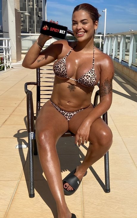 Paula Freitas
