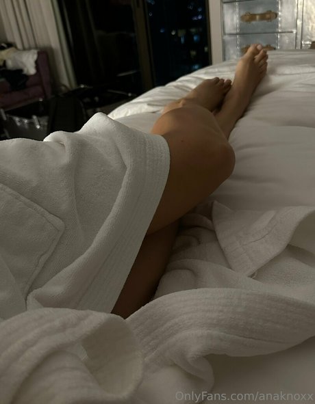 Foto di nudo di fuga di OnlyFans di Anaknoxx
