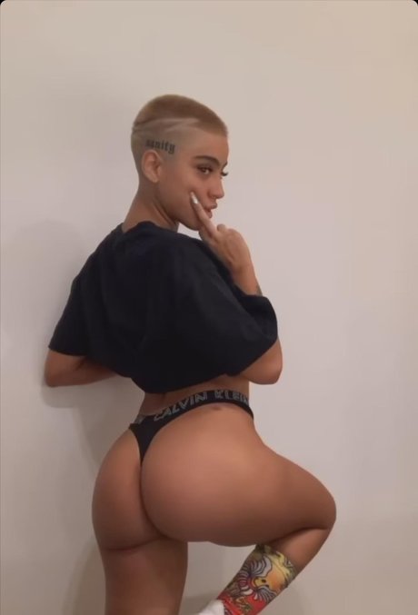 Alasti lekkinud OnlyFans-i pilt La Chilena