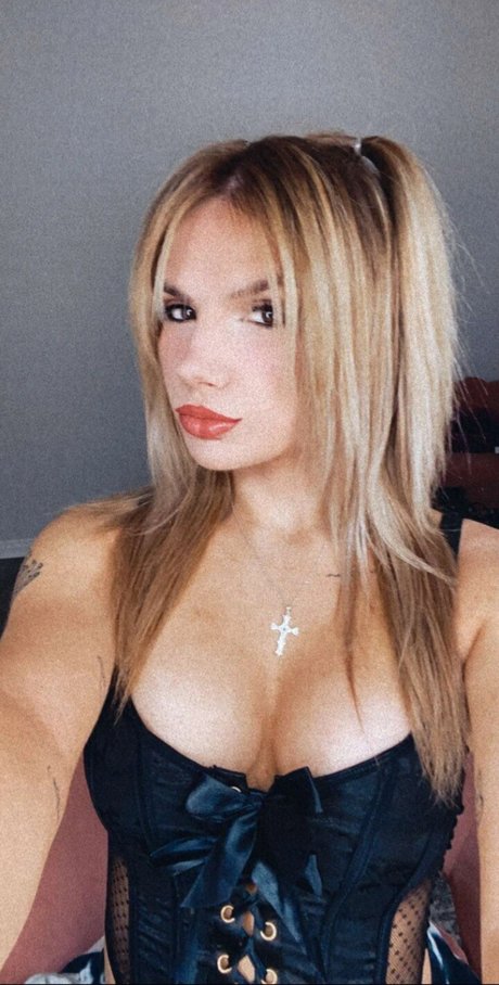 Bailey Rose