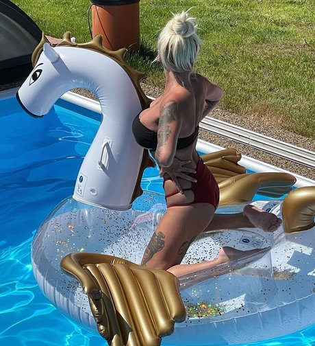 Nahá fotka uniklých OnlyFans od Deminecka