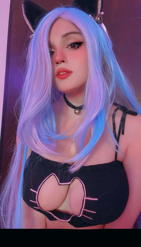 Alasti lekkinud OnlyFans-i pilt Hell Chan