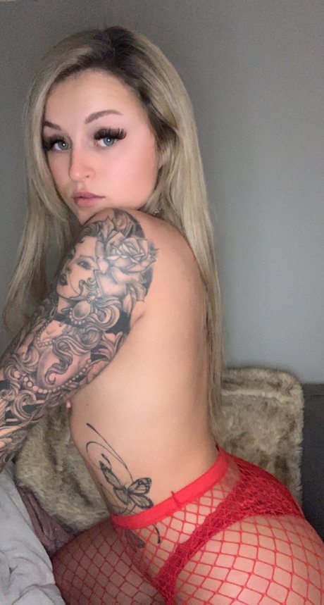Nøgent lækket OnlyFans-billede af Smoksho