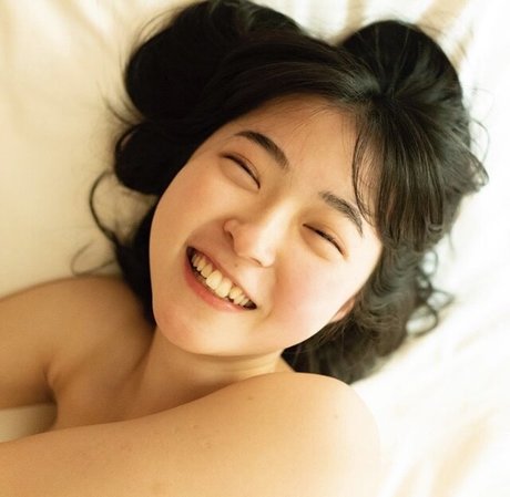 Naken läckt OnlyFans-bild av Shoujo Raisan