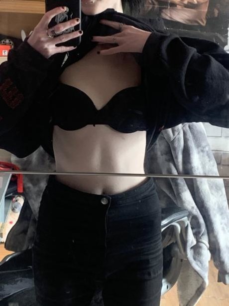 Bat Brookes
