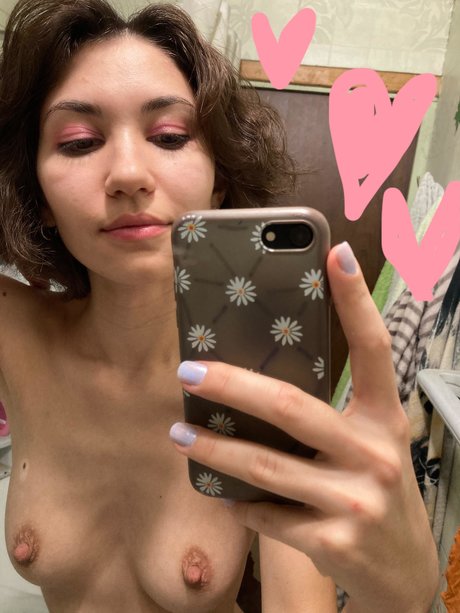 Adorable Dina