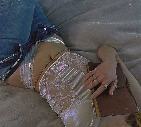 Naken läckt OnlyFans-bild av Marceline