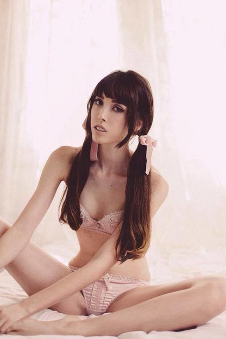Zoe Flood