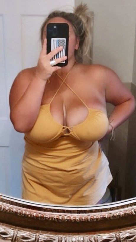 Foto nua vazada do OnlyFans de Emma Burzynski