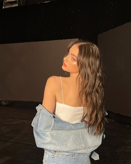 Обнаженная фотография утечки OnlyFans от Yael Shelbia