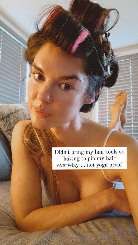 Alasti lekkinud OnlyFans-i pilt Lara Collette