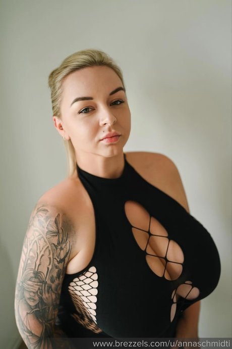 Foto desnuda filtrada de OnlyFans de Anna Schmidt